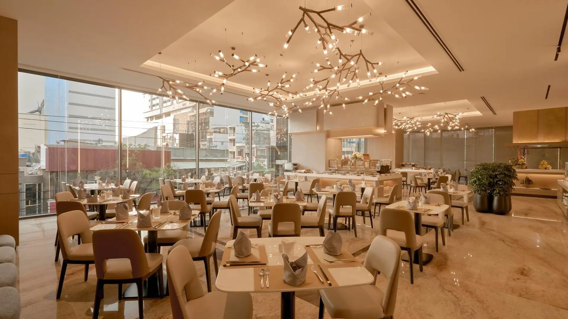 Adamas Boutique Hotel Nha Trang 5*,  Vietnam